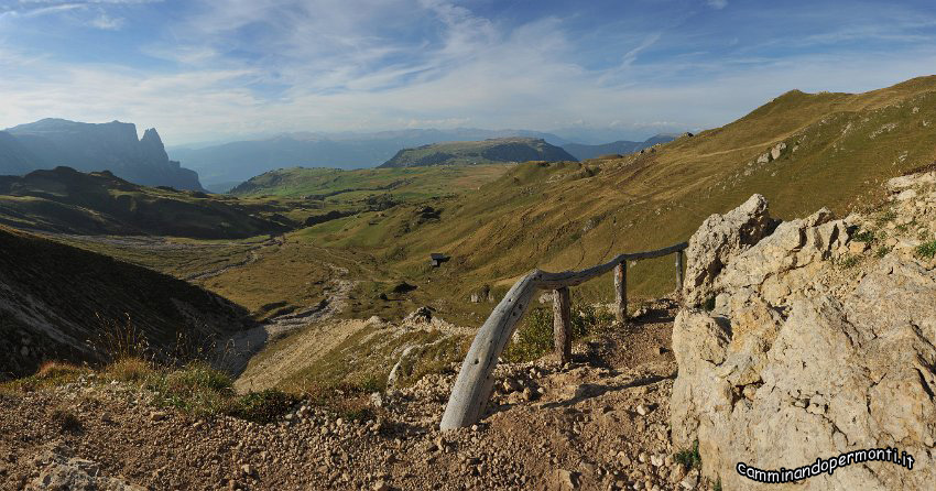 154 Panoramica sull Alpe di Siusi.jpg